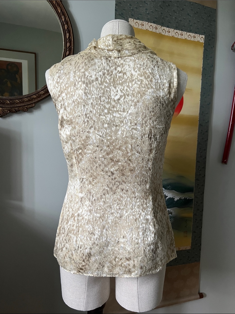 Anne Klein Cream silk Sleeveless Crushed Velvet Button-Front Blouse - Picture 3 of 6